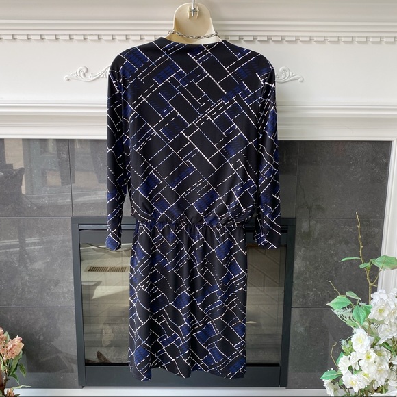 WHITE HOUSE BLACK MARKET | Dress - Picture 5 of 8